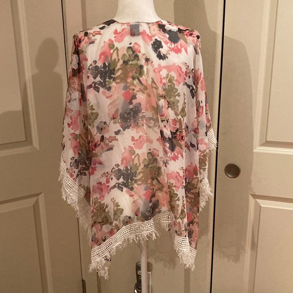 CLEARANCE 2/$10 or 3/$14 Floral Kimono-Style Shawl - Picture 4 of 7